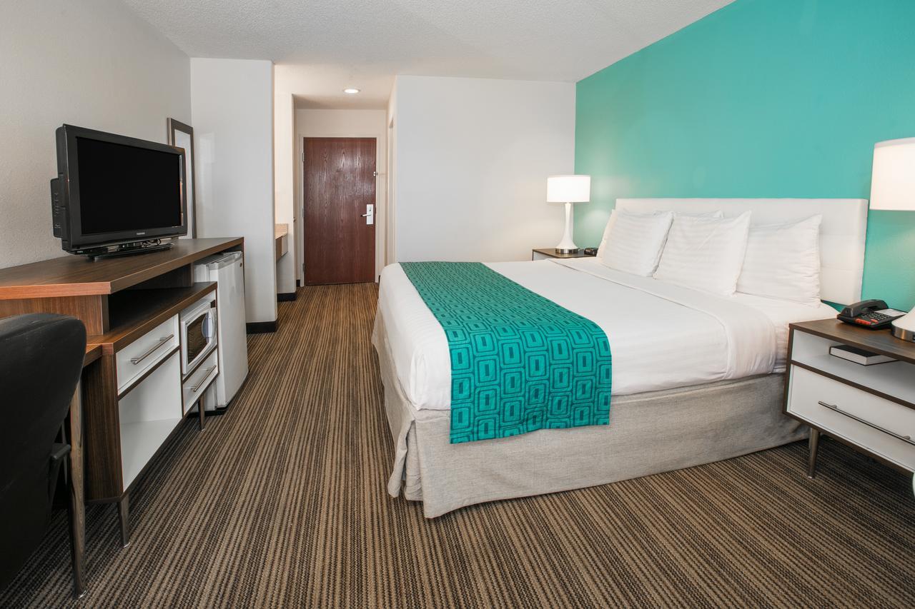 Howard Johnson By Wyndham Scott Lafayette Екстер'єр фото